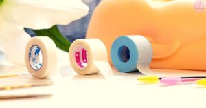 Britany Marshall Beauty | Expert Skincare Tips, Makeup & Nail Tutorials 8 Best Lash Glue Alternatives & DIY Homemade Glue Guide!