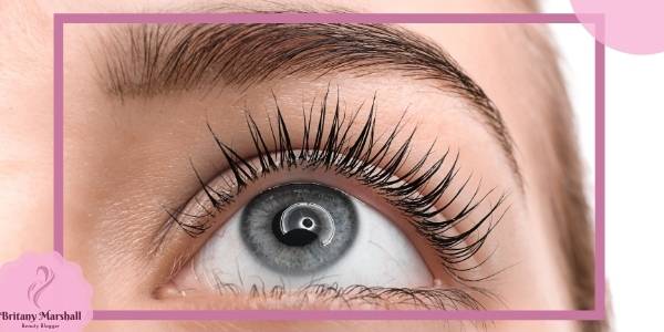 how many eyelashes does a person have