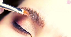 Why Are My Eyelashes Straight?