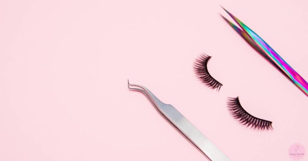 How Long Do Eyelash Extensions Take To Apply? [2024 Guide]