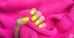Simple but Effective Neon Yellow Nails