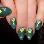 Dip vs. Acrylic Nails: Differences & Which Nails Are Better!