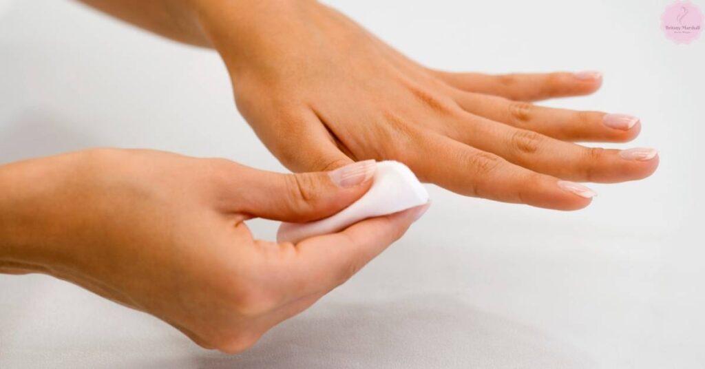 How To Easily Remove Beetles Gel Polish Without Damaging Your Natural Nails!