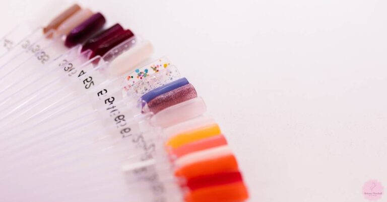 What Color Should I Paint My Nails?