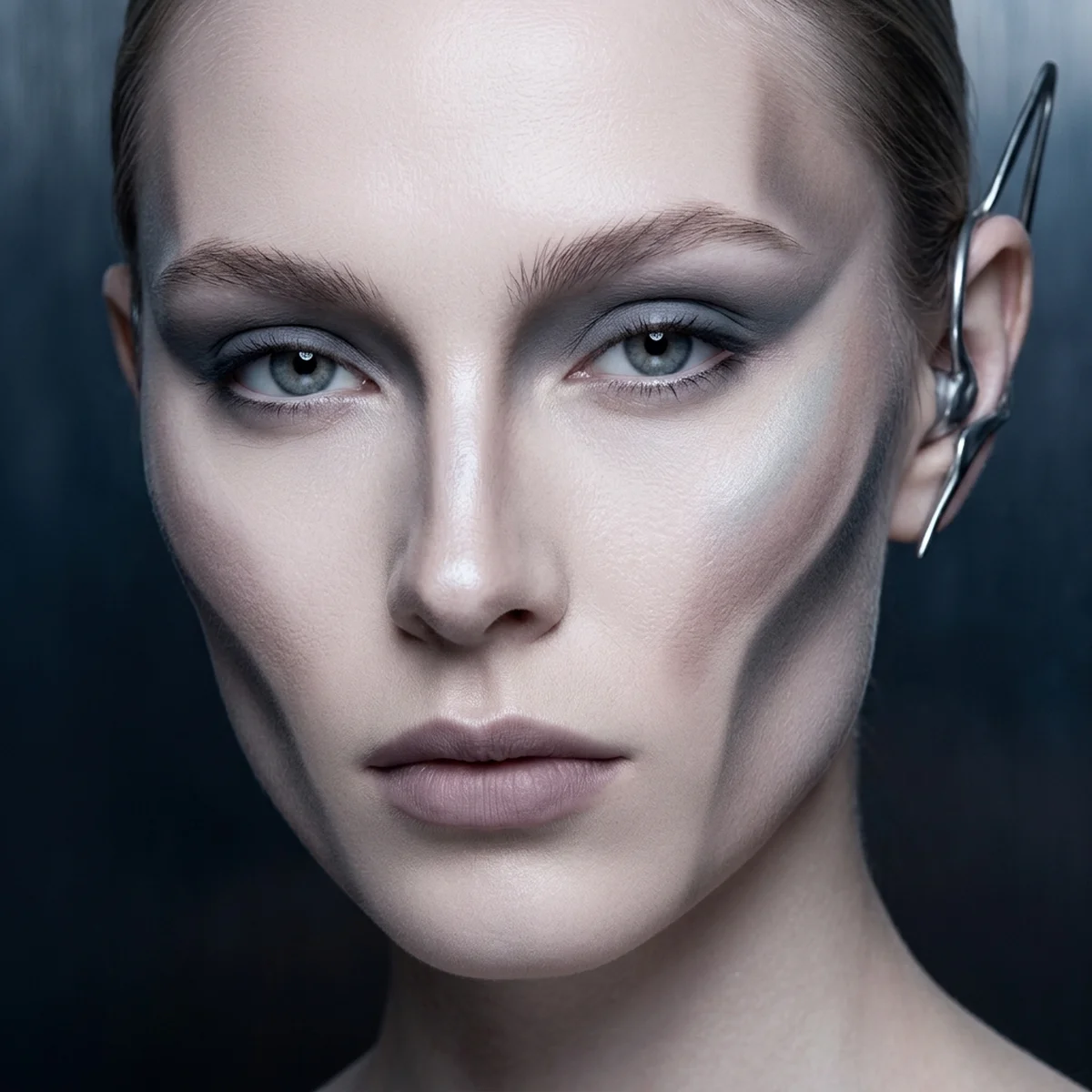 32 Unsettlingly Perfect Uncanny Valley Makeup Ideas to Try 18 The Alien Contour