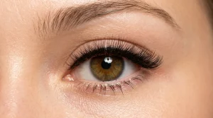 Short volume lashes eyelash extensions guide with full fluffy lash line